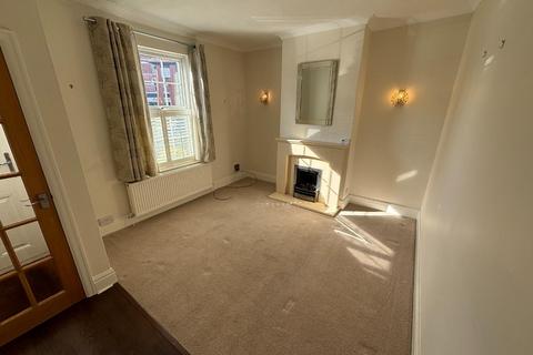 2 bedroom terraced house to rent, Hale View, Hale, Altrincham