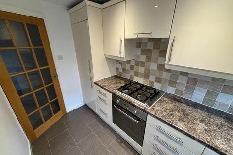 2 bedroom terraced house to rent, Hale View, Hale, Altrincham