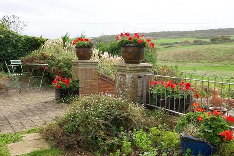 5 bedroom house for sale, Chyngton Road, Seaford