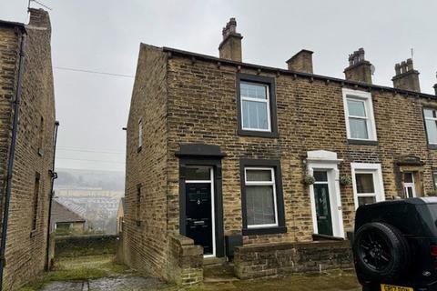 3 bedroom terraced house to rent, Kliffen Place, Halifax HX3