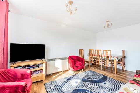 2 bedroom flat for sale, Himalayan Way, Hertfordshire WD18