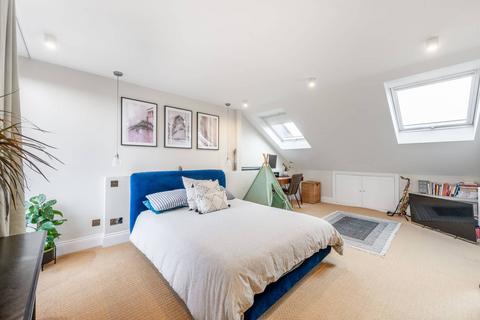 3 bedroom maisonette for sale, Ridley Road, Kensal Rise, London, NW10