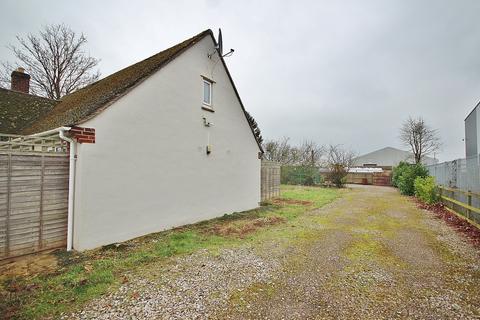 3 bedroom detached bungalow for sale, Burford Road, Minster Lovell, OX29