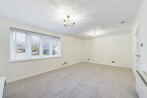 2 bedroom apartment to rent, Connaught Gardens, West Green, Crawley, West Sussex, RH10