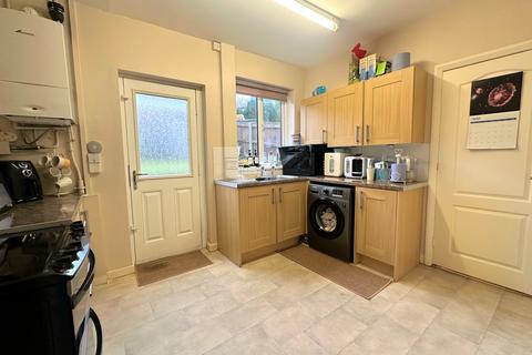 2 bedroom end of terrace house for sale, East Way, Bolton, BL1