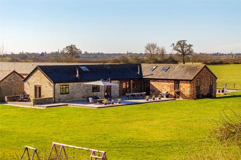 5 bedroom equestrian property for sale, Yew Tree Farm, Tathall End, Milton Keynes, Buckinghamshire, MK19