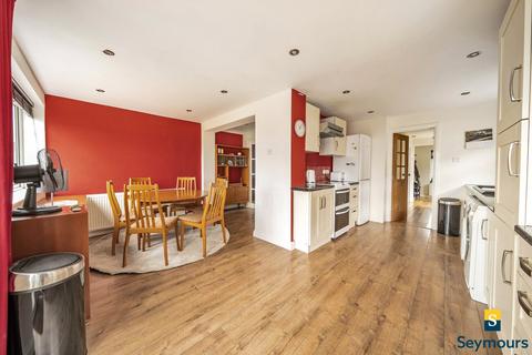 12 Envis Way, Fairlands, Guildford, GU3 3NH