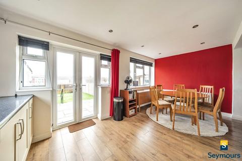 12 Envis Way, Fairlands, Guildford, GU3 3NH