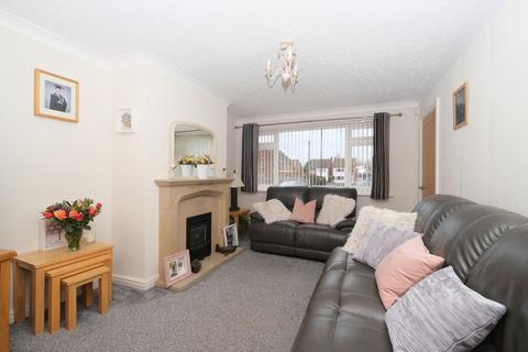 4 bedroom semi-detached house for sale, Peverell Drive, Hall Green, Birmingfham, West Midlands B28 9DG