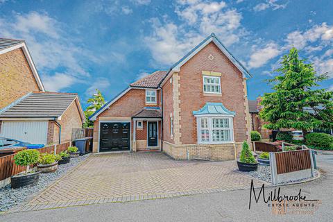 4 bedroom detached house to rent, Highclove Lane, Worsley, M28