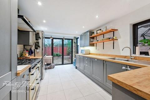 6 Enderby Street, London, SE10 9PF