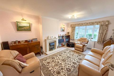 24 Aire Crescent, Cross Hills, Keighley, BD20 7RW