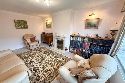 24 Aire Crescent, Cross Hills, Keighley, BD20 7RW