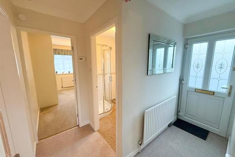 24 Aire Crescent, Cross Hills, Keighley, BD20 7RW