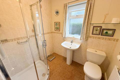 24 Aire Crescent, Cross Hills, Keighley, BD20 7RW