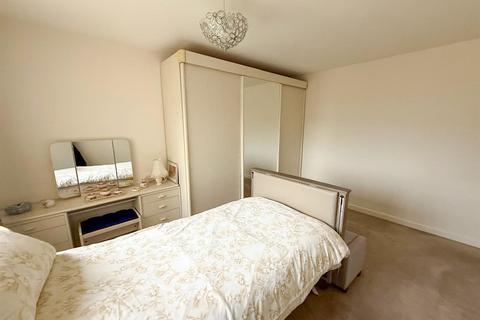 24 Aire Crescent, Cross Hills, Keighley, BD20 7RW