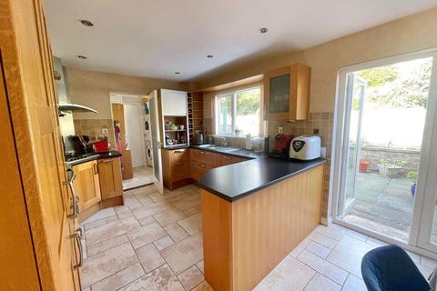 4 bedroom semi-detached house for sale, St Saviour JE2