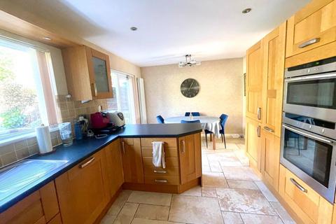 4 bedroom semi-detached house for sale, St Saviour JE2