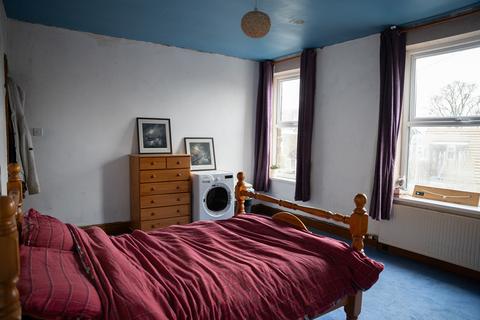 2 Berry Street, Greenfield, Oldham, OL3 7EF