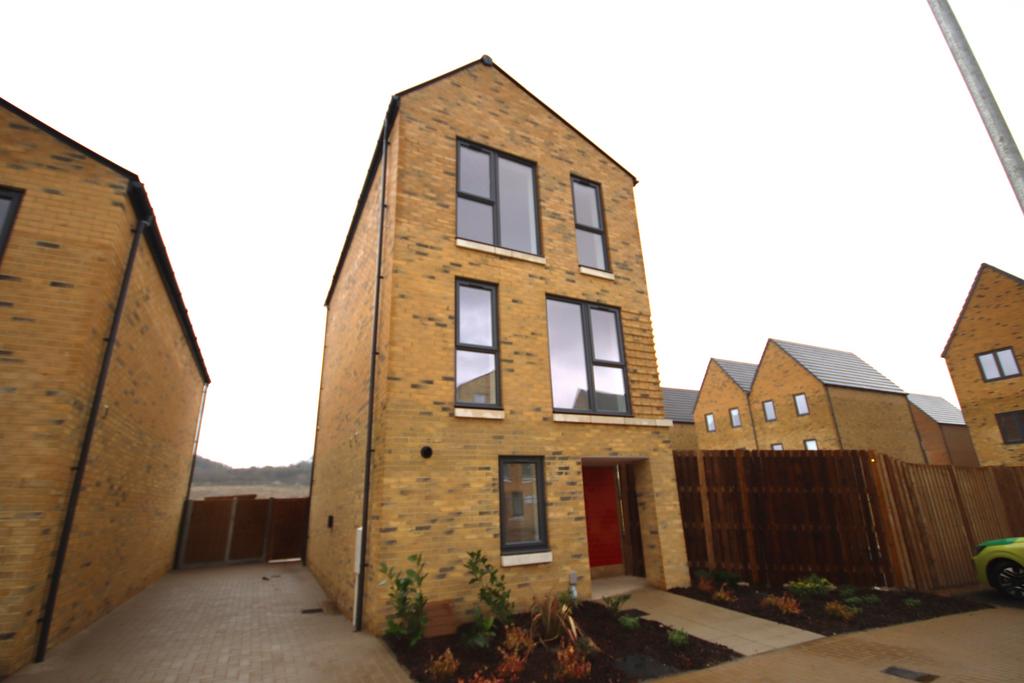 3 Bedroom, Modern new build