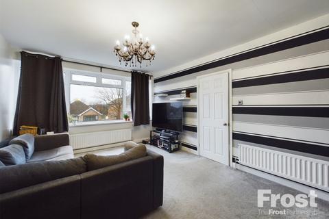 1 bedroom apartment for sale, Stanwell Road, Ashford, Surrey, TW15