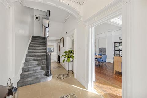 undefined, Crescent Terrace, Cheltenham