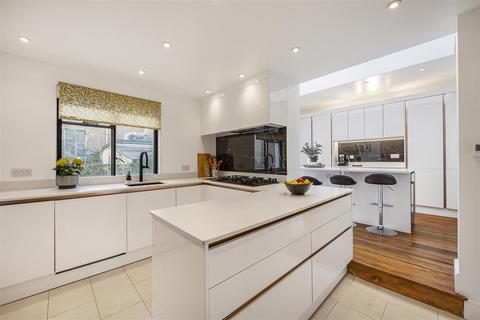 undefined, Crescent Terrace, Cheltenham