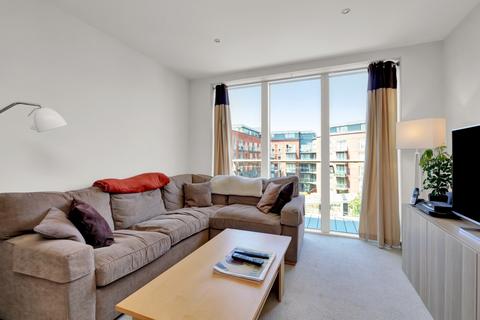 2 bedroom apartment for sale, The Heart, Walton-on-Thames, Surrey, KT12