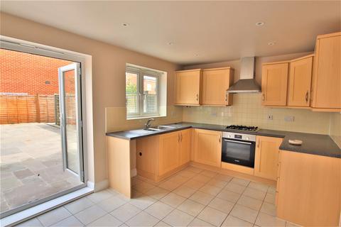 3 bedroom house to rent, Trafalgar Road, Tewkesbury