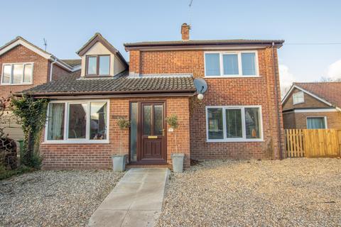 3 bedroom detached house for sale, Litcham Road, Gressenhall