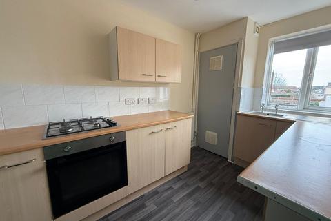 2 bedroom maisonette to rent, New Parade  Portchester, Fareham  UNFURNISHED