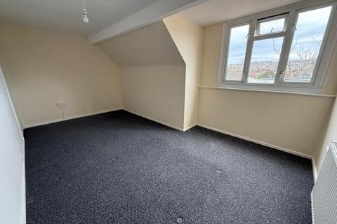 2 bedroom maisonette to rent, New Parade  Portchester, Fareham  UNFURNISHED