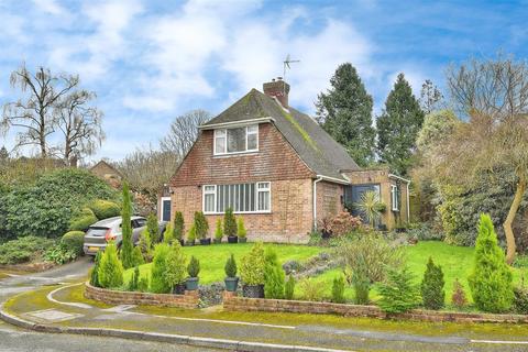 Wealden Avenue, Tenterden