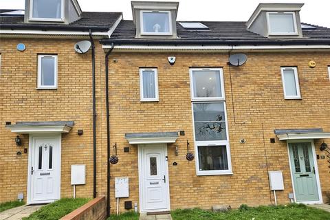 4 bedroom terraced house to rent, Helidor Walk, Kent ME10