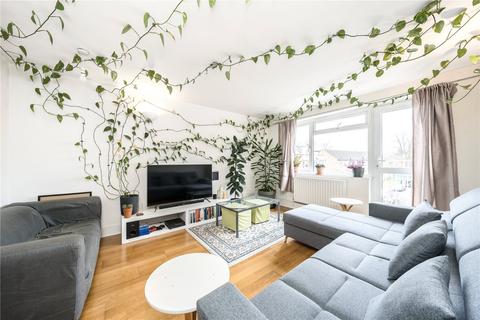 2 bedroom apartment for sale, Valley Road SW16