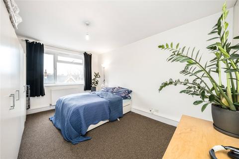 2 bedroom apartment for sale, Valley Road SW16