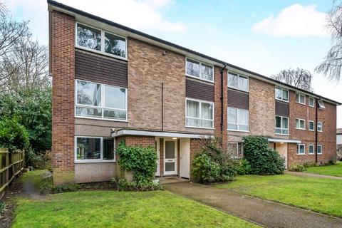 2 bedroom maisonette for sale, Ashley Park Road, Walton On Thames, Surrey, KT12