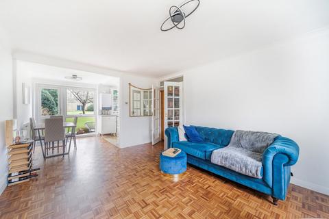 2 bedroom maisonette for sale, Ashley Park Road, Walton On Thames, Surrey, KT12