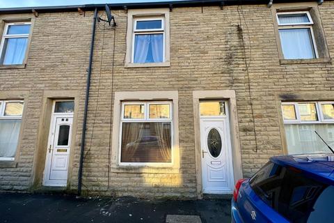 3 bedroom terraced house to rent, Admiral Street, Burnley