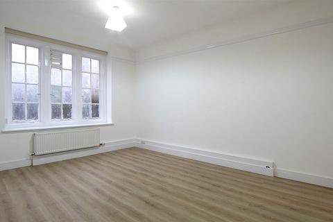 2 bedroom apartment to rent, Mortimer Crescent, London NW6