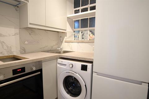 2 bedroom apartment to rent, Mortimer Crescent, London NW6