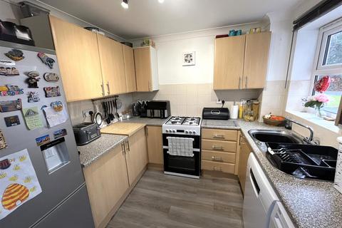 3 Irvine Road, Werrington, Stoke-on-trent, ST9 0DR