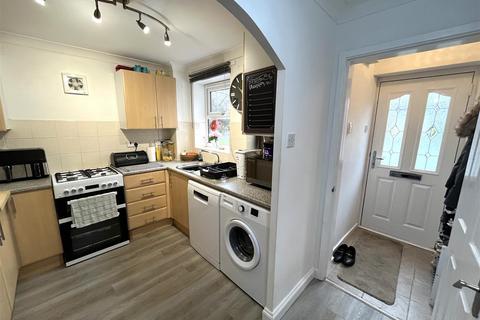 3 Irvine Road, Werrington, Stoke-on-trent, ST9 0DR