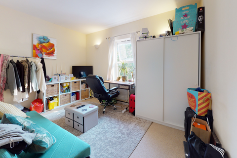 undefined, Thames Circle, London, E14