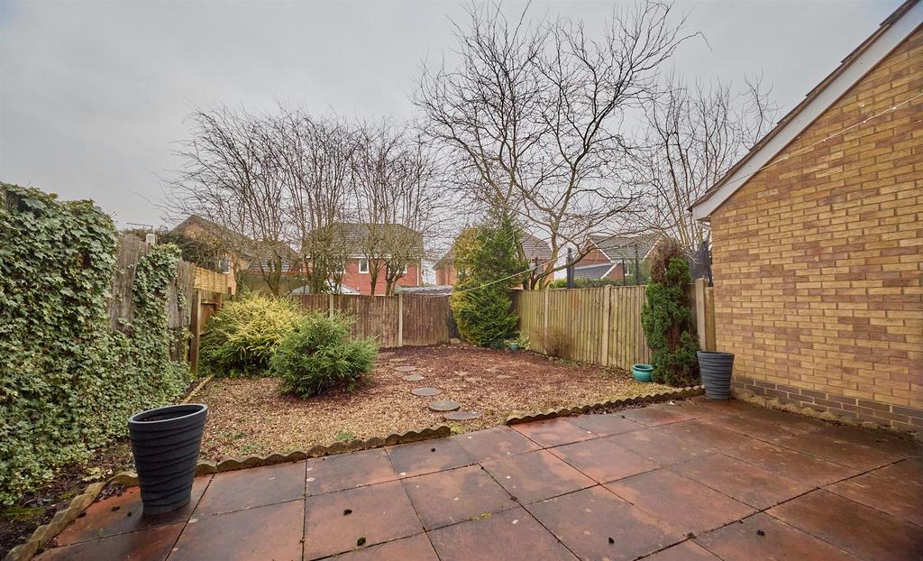 Hogarth Drive 7.jpg