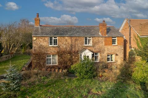 3 bedroom detached house for sale, Dancing Green, Ross-on-Wye, Herefordshire, HR9