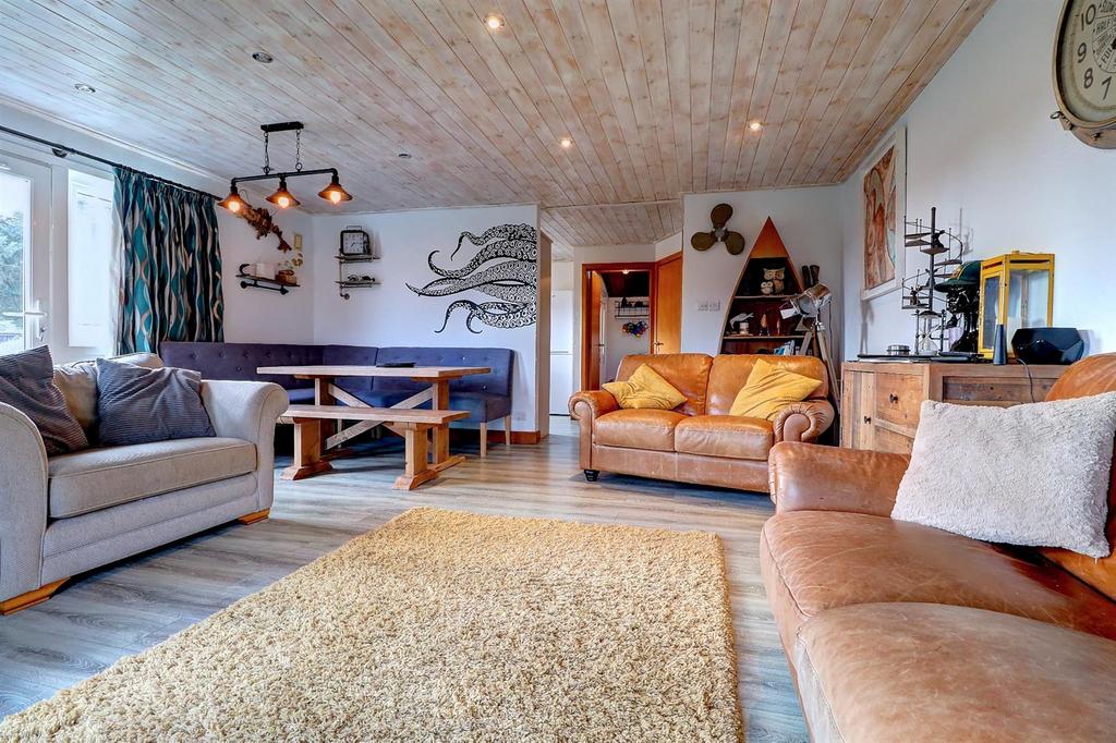 Lounge .3.jpg