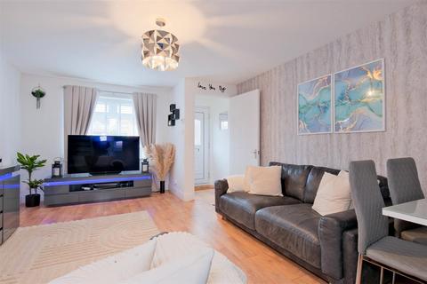 2 bedroom terraced house for sale, Moorcroft Drive, Airdrie