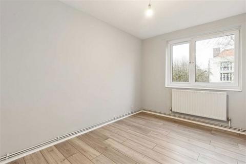 2 bedroom flat for sale, Gosset Street, London E2