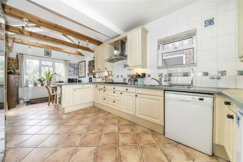 4 bedroom terraced house for sale, Anlaby Road, Teddington TW11